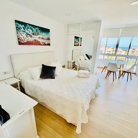 Apartment Nuevo Loft-vistas Al Mar-luminoso-benalmadena Costa *